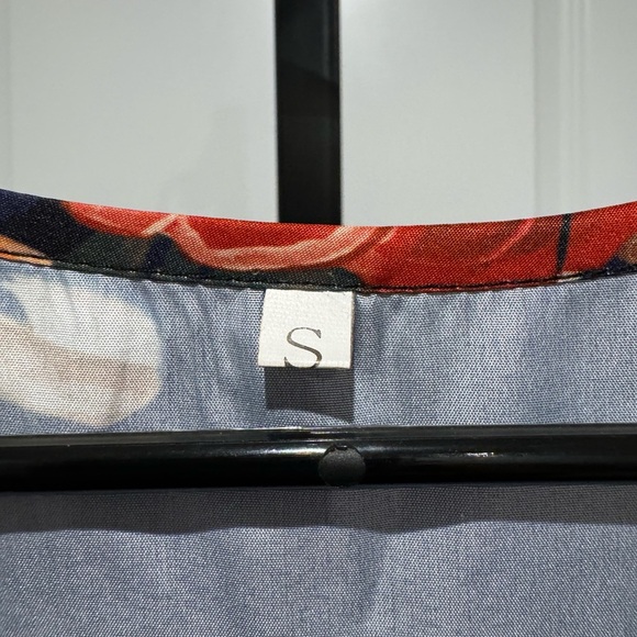 Women’s Custom made maxi floral dress w/ no stretch - Picture 2 of 3